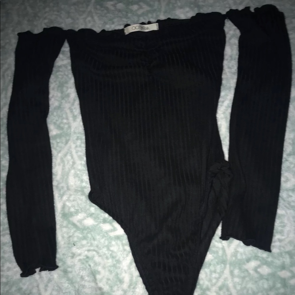 OOTDFASH OFF THE SHOULDER BODYSUIT